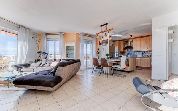 Appartement à vendre    4 pièces • 110 m2 Nice