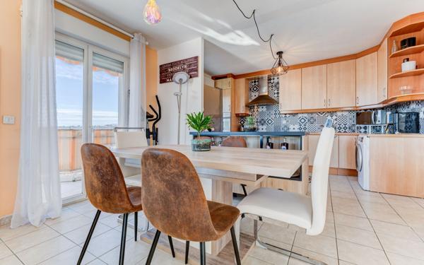 Appartement à vendre    4 pièces • 110 m2 Nice