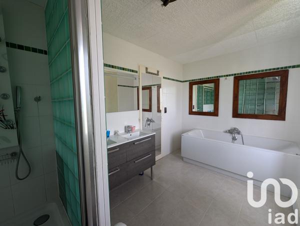 Maison à vendre 4 pièces 117 m² Châteaubernard