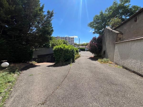 Annexes stationnement