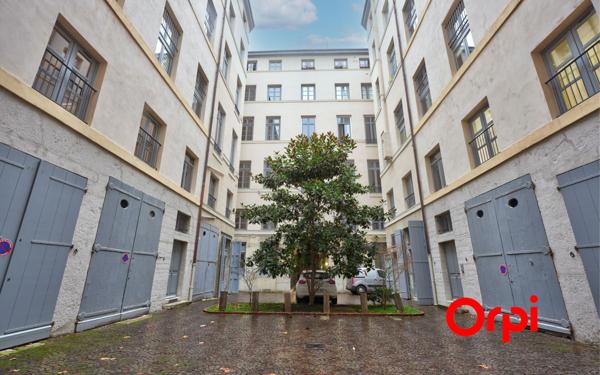 Appartement à vendre    2 pièces • 58,15 m2 Lyon 2