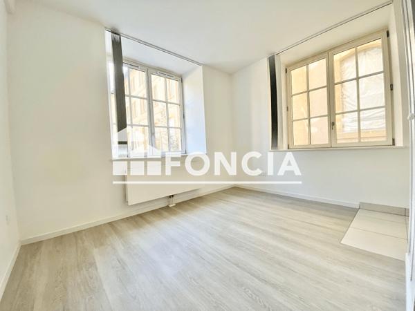 Location Studio 18.52 m² - 5 PLACE EUGENE ROLLAND Metz 57000