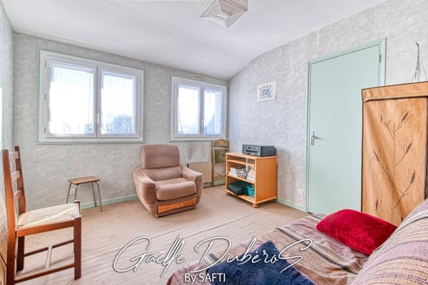 Charmante maison 4 chambres avec grand garage***Pré visite 3D disponible sur demande***