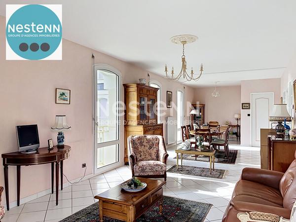 Rare à la vente ? Appartement 5 pièces lumineux avec vue imprenable sur la Loire terrasse.
