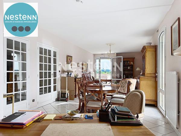Rare à la vente ? Appartement 5 pièces lumineux avec vue imprenable sur la Loire terrasse.