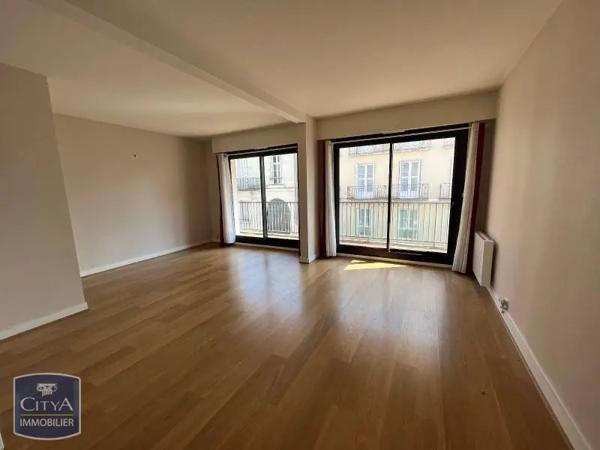 Appartement à louer 5 pièces 101.47m²