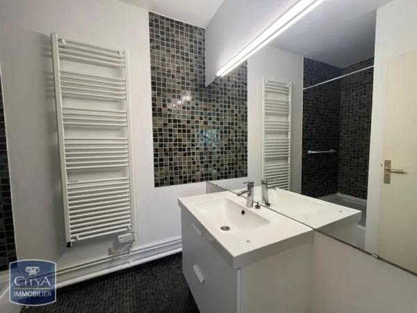 Appartement à louer 5 pièces 101.47m²