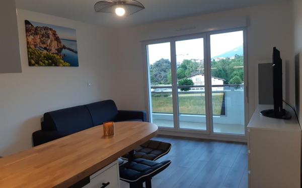 Appartement à louer    1 pièce • 21 m2 Étrembières