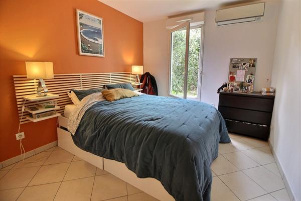 MARSEILLE 12ème. arrdt. Appartement type 2 avec terrasse, jardin et Garage.