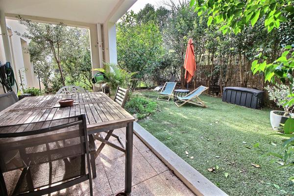 MARSEILLE 12ème. arrdt. Appartement type 2 avec terrasse, jardin et Garage.