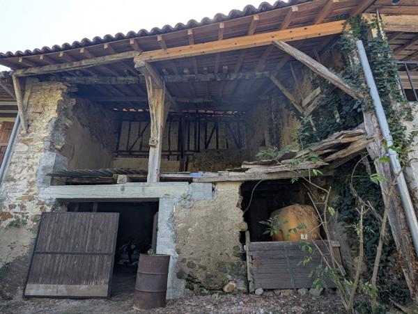 Maison de village 65 m² avec grange et jardin Le mas d azil