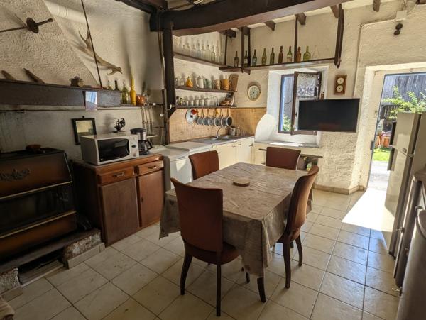 Maison de village 65 m² avec grange et jardin Le mas d azil