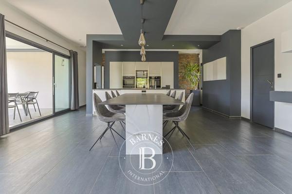 Castelnau-le-Lez, Maison 4 Chambres -  218 m² à vendre