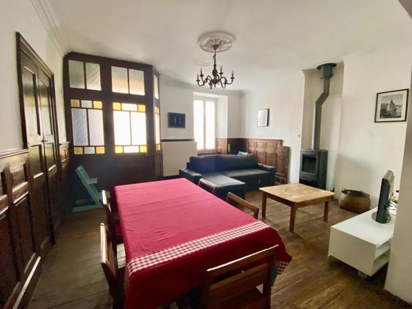 Maison de village avec garage