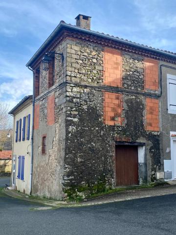 Maison de village avec garage