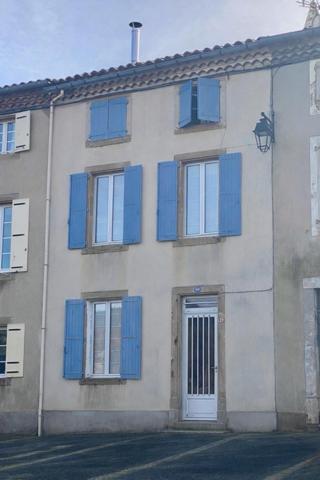 Maison de village avec garage