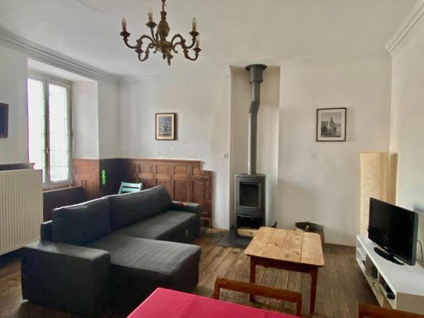 Maison de village avec garage