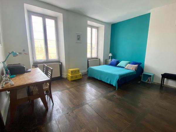 Maison de village avec garage