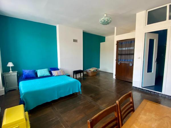 Maison de village avec garage