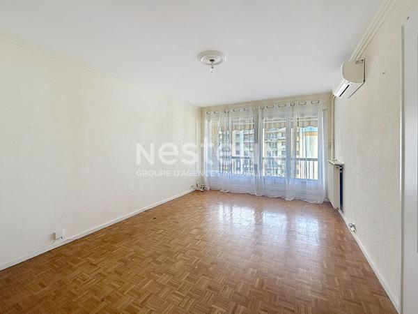 Appartement 4 Pièces 3 chambres exposé Ouest avec cave, balcon et parking - 69500 BRON