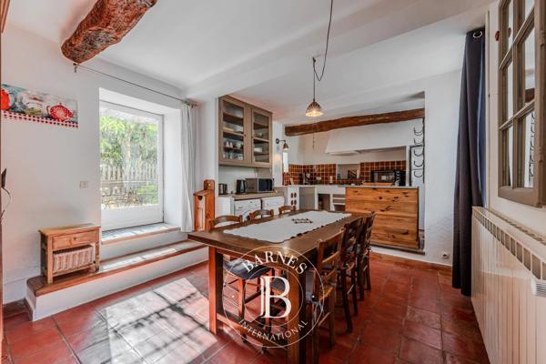 Gargas, Maison 9 Chambres -  360 m² à vendre