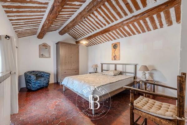 Gargas, Maison 9 Chambres -  360 m² à vendre