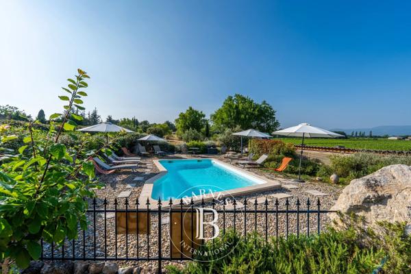Gargas, Maison 9 Chambres -  360 m² à vendre