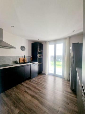 Vidauban villa 3 chambres +bureau + garage +piscine