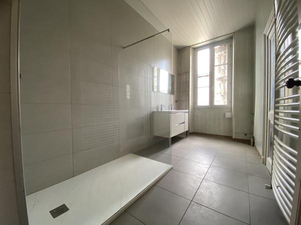 Maison 11 pièces - 654 m² Exclusivité efficity