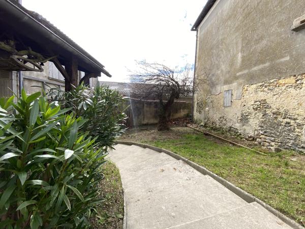 Maison 11 pièces - 654 m² Exclusivité efficity