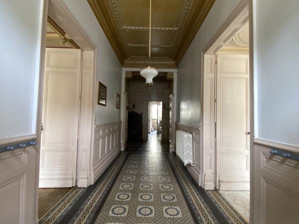 Maison 11 pièces - 654 m² Exclusivité efficity