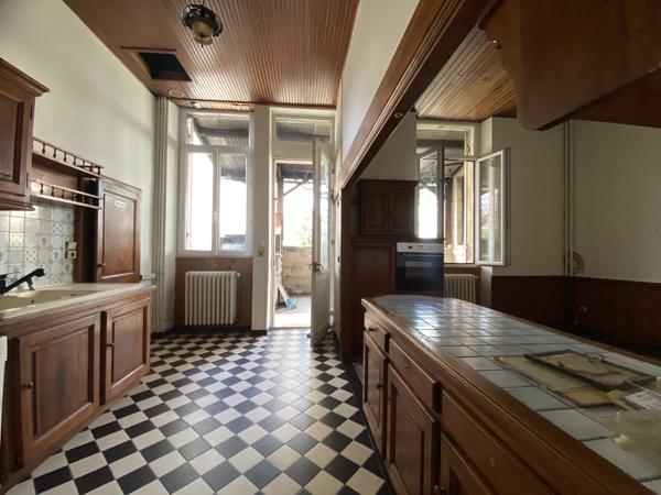 Maison 11 pièces - 654 m² Exclusivité efficity