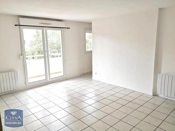 Appartement à louer 2 pièces 54.56m² Sotteville-lès-Rouen (76300)