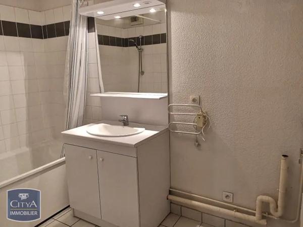 Appartement à louer 2 pièces 54.56m² Sotteville-lès-Rouen (76300)