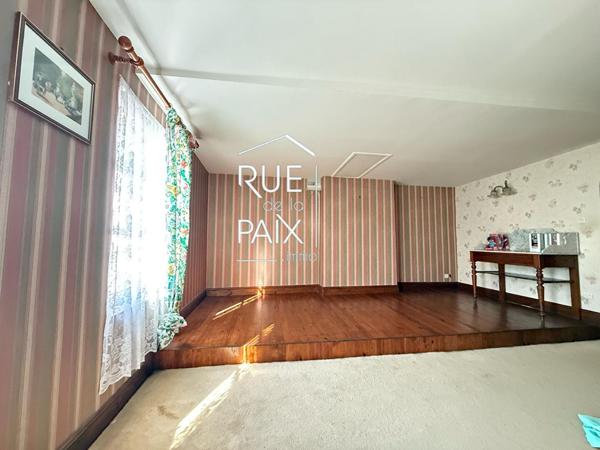 86200 LOUDUN Immeuble Loudun 6 pièce(s) 162 m2