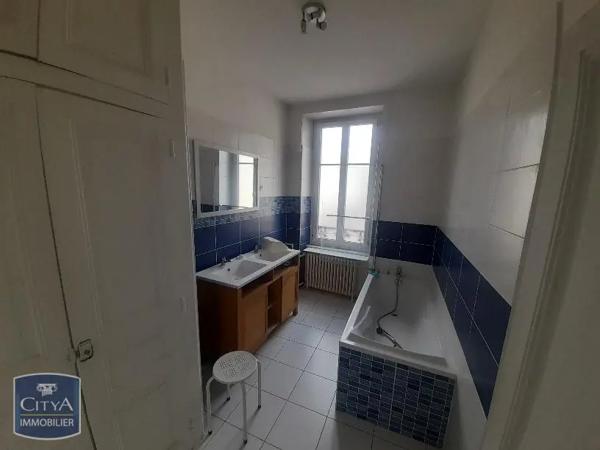Maison à vendre 10 pièces 233m²