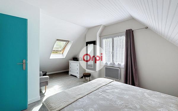 Maison à vendre    6 pièces •  Ambon