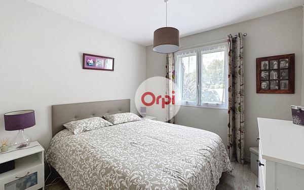 Maison à vendre    6 pièces •  Ambon