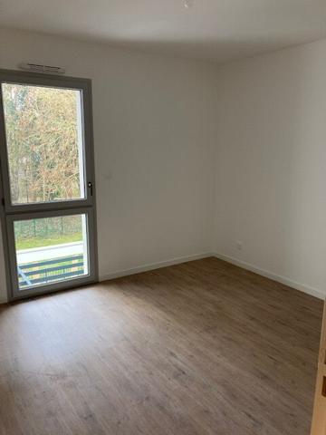 RUE MARTIN LUTHER KING T3 NON MEUBLE DISPONIBLE AU 11/06