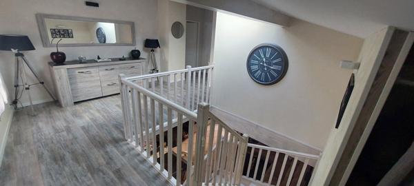 Maison de ville pleine de charme au coeur de Mezel