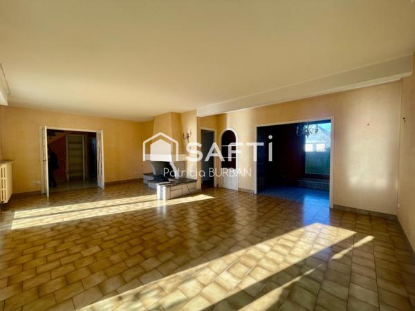 Maison 5 chambres centre ville de Questembert