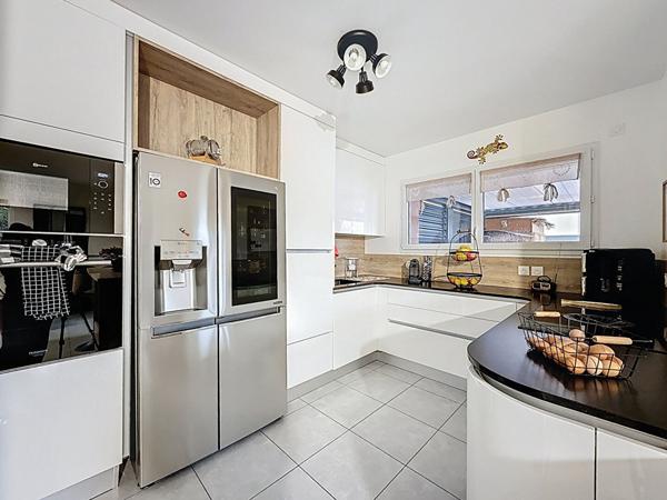 Maison , 3 chambres, terrain et garage proche Meximieux,