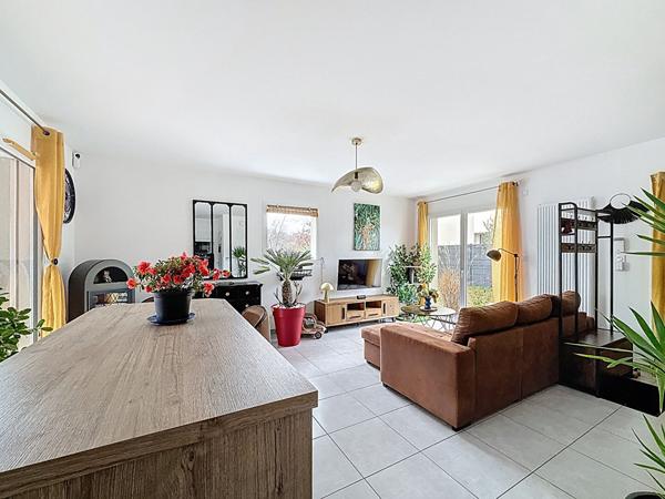 Maison , 3 chambres, terrain et garage proche Meximieux,