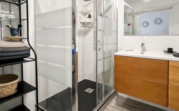 Appartement à vendre    3 pièces • 50 m2 Venelles