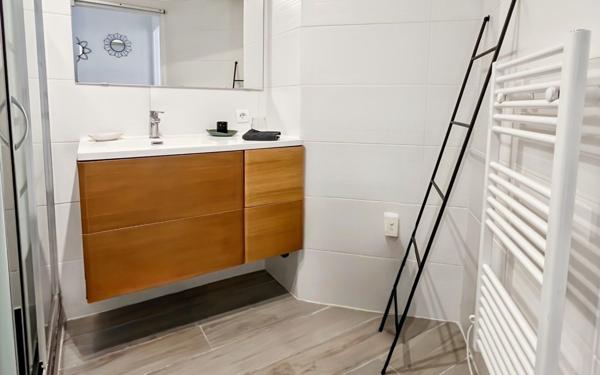 Appartement à vendre    3 pièces • 50 m2 Venelles