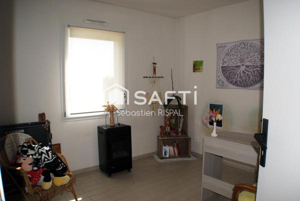 Maison plain pied trois chambes et terrain