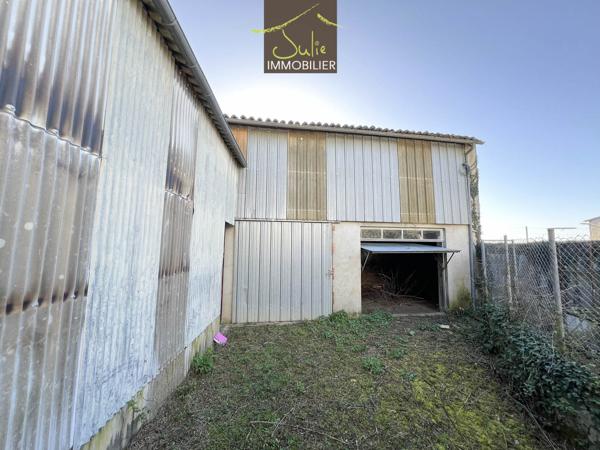 Grange à rénover avec dépendances attenantes sur terrain de 117m².