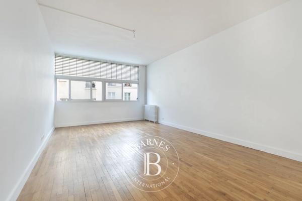 Paris 8ème, Appartement 1 Chambre -  61 m² à vendre