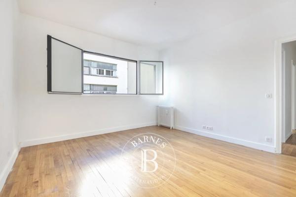 Paris 8ème, Appartement 1 Chambre -  61 m² à vendre