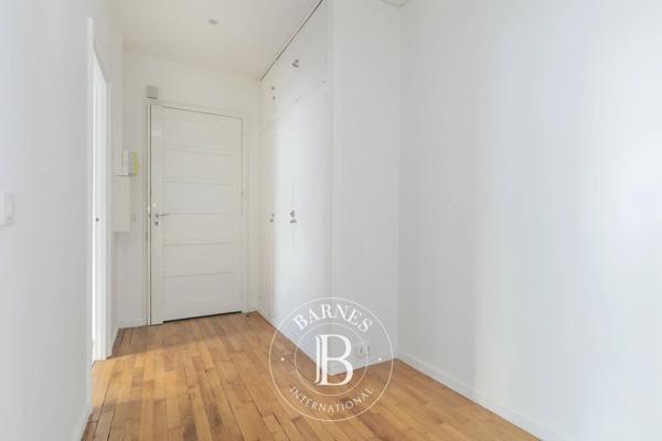 Paris 8ème, Appartement 1 Chambre -  61 m² à vendre